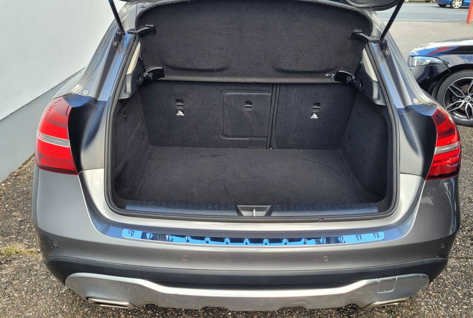 Mercedes-Benz GLA 180 Urban 7G-DCT, Navi, LED, PTS... foto 7