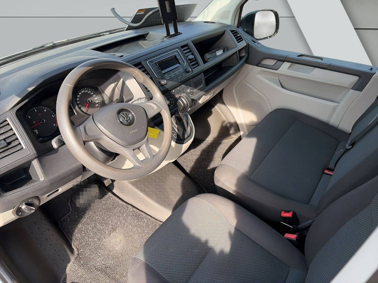 Volkswagen T6 Kasten 2.0 TDI Bott Werkstatt Einbau AHK Sitz foto 5