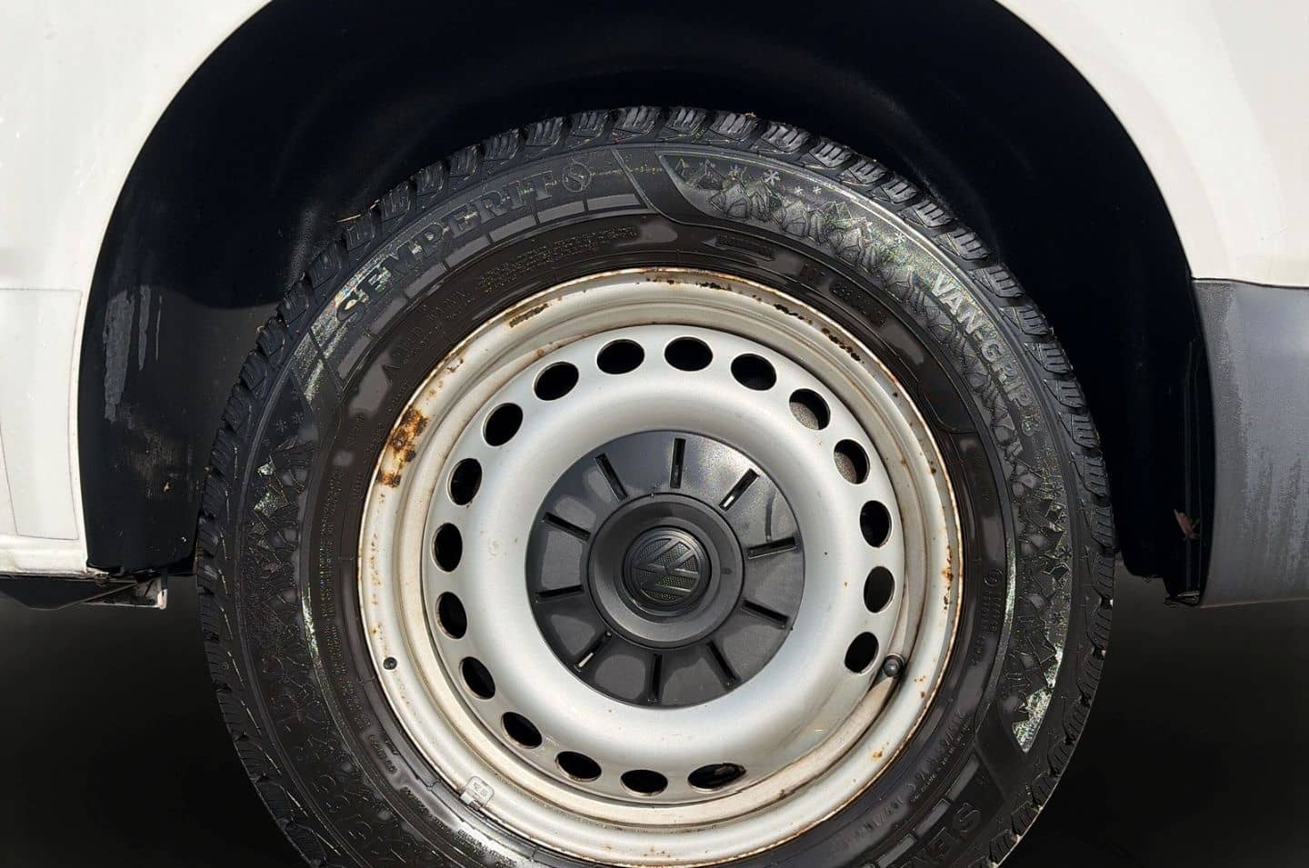 Volkswagen T6 Kasten 2.0 TDI Bott Werkstatt Einbau AHK Sitz foto 10