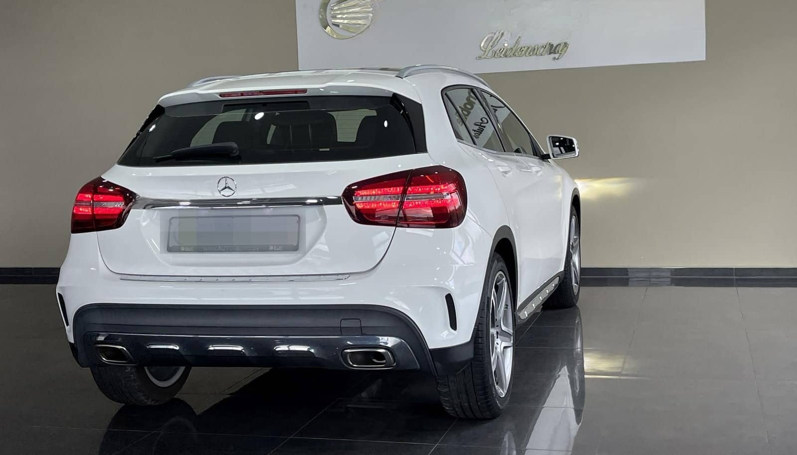 Mercedes-Benz GLA 180 Amg Line/P.dach/Alcantara/Navi/R.Kamera/ foto 6