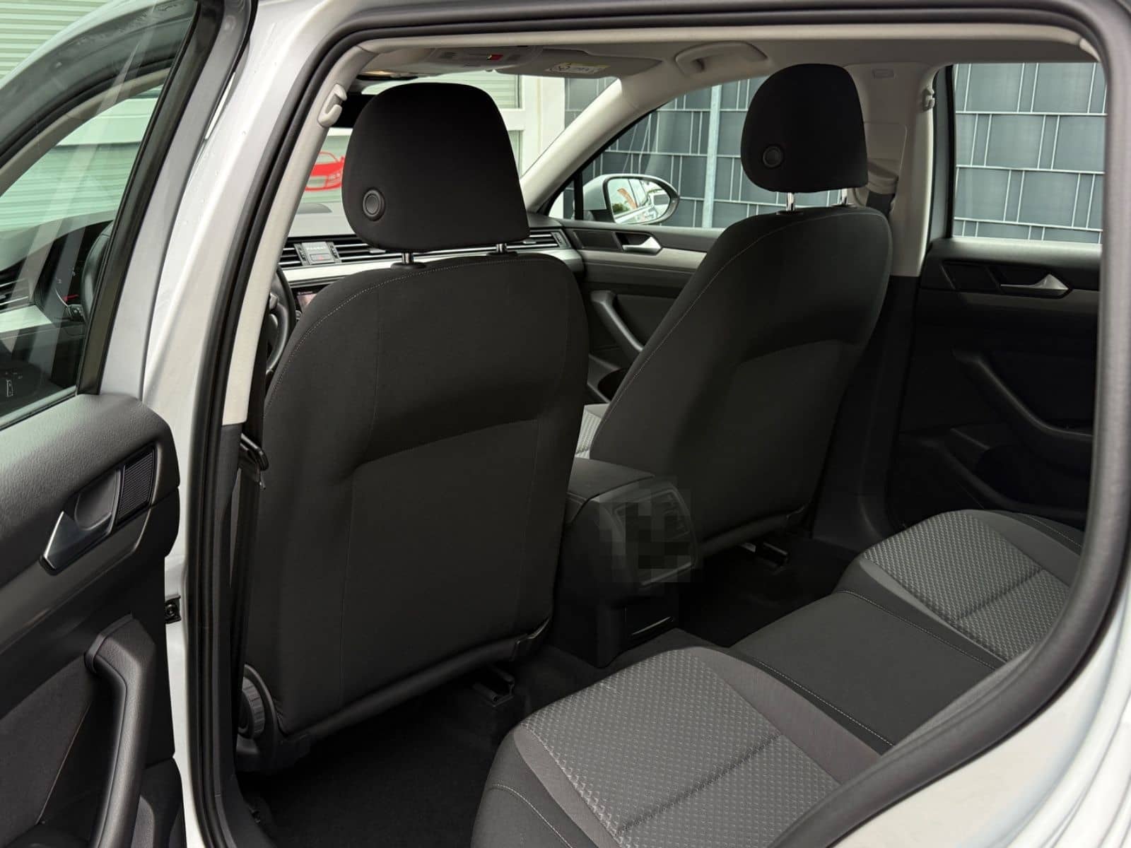 Volkswagen Passat 2.0TDI/NAVI/SITZHEIZUNG/AHK/KAMERA/LED foto 19