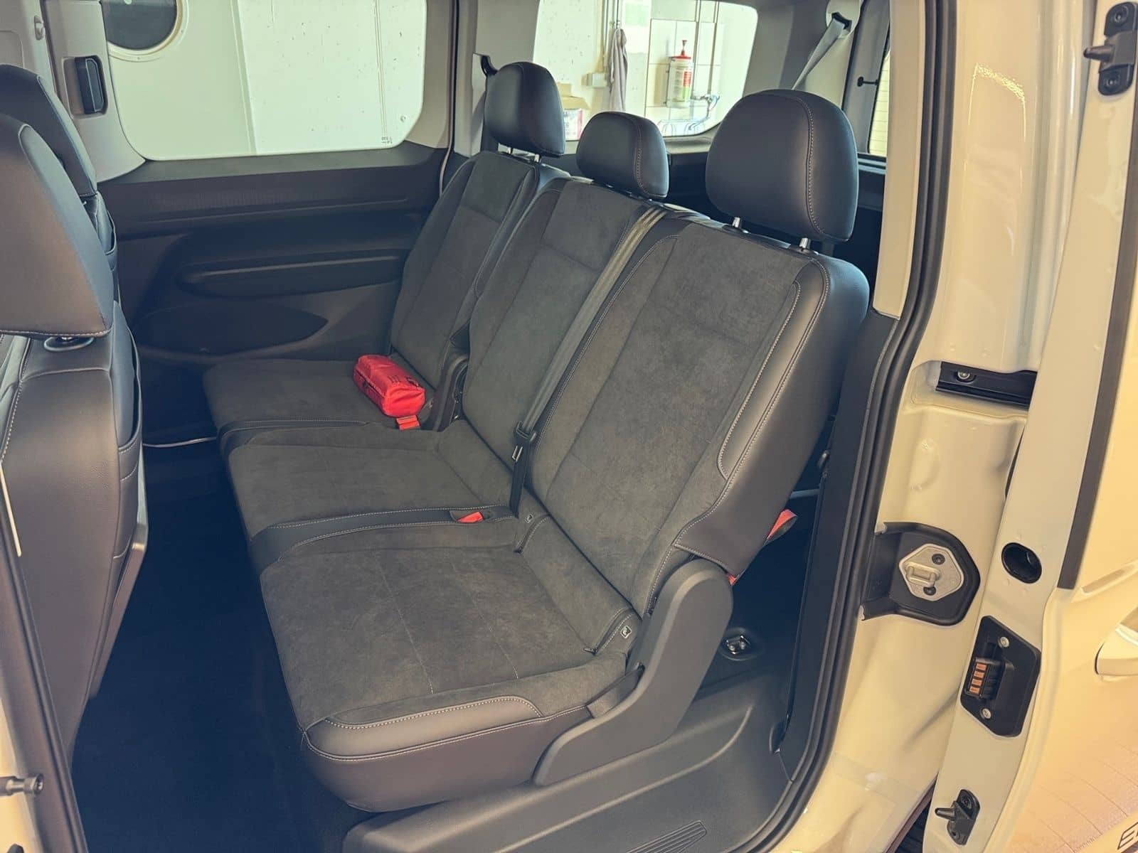 Volkswagen Caddy Maxi 1.5 TSI Edition 7-Sitze DSG Kamera foto 15