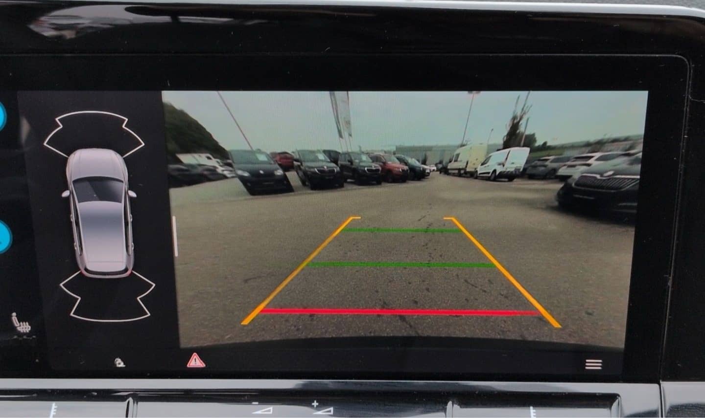 Volkswagen Golf VIII Life 2.0TDI*StndHzg ACC 4xSHZ Navi LED foto 13