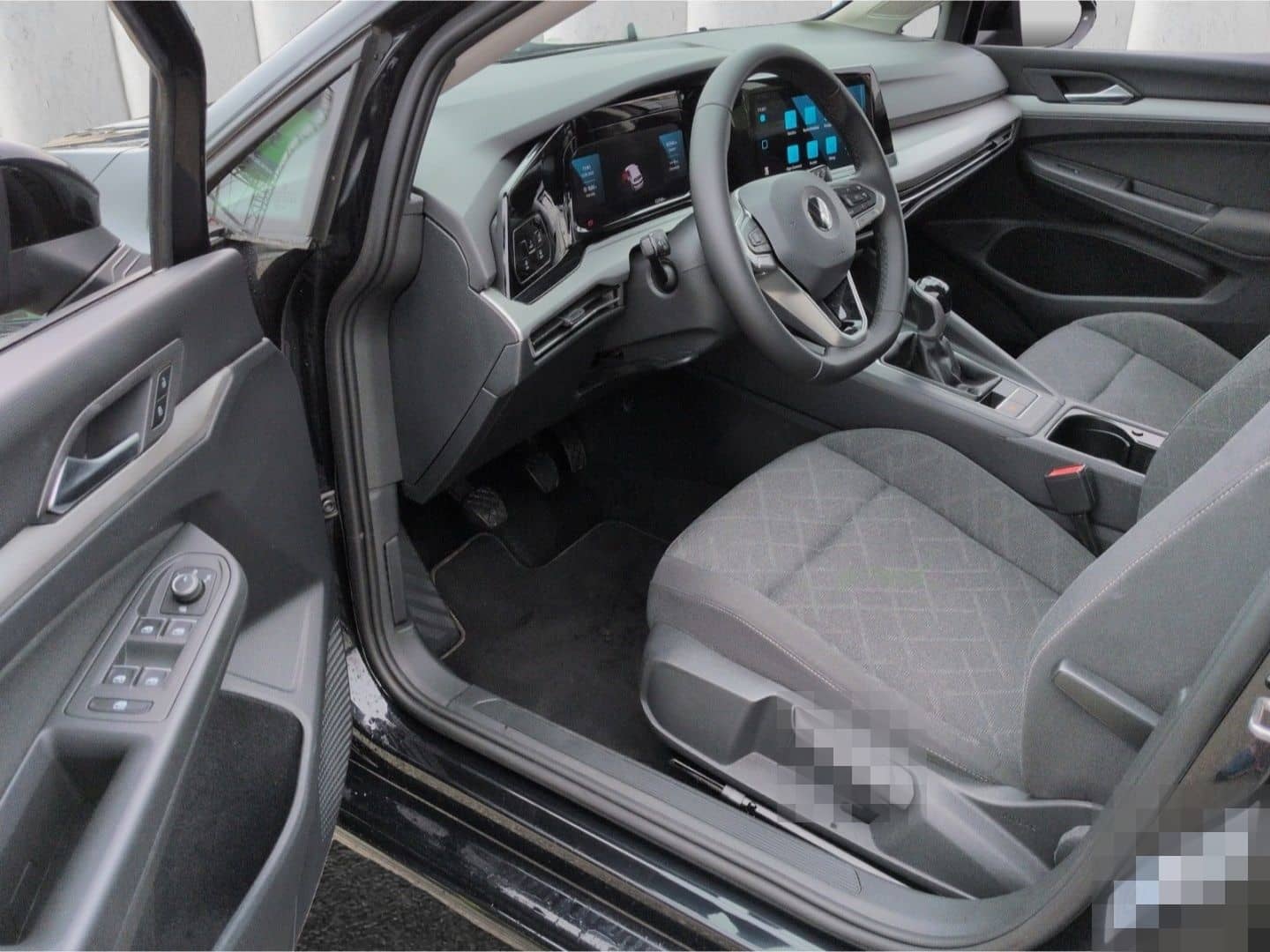 Volkswagen Golf VIII Life 2.0TDI*StndHzg ACC 4xSHZ Navi LED foto 5