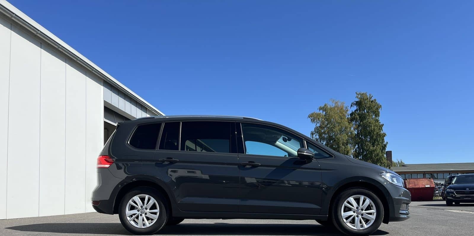 Volkswagen Touran 2.0 TDI Comfortline 135€ m.20% Anz. AHK N foto 4