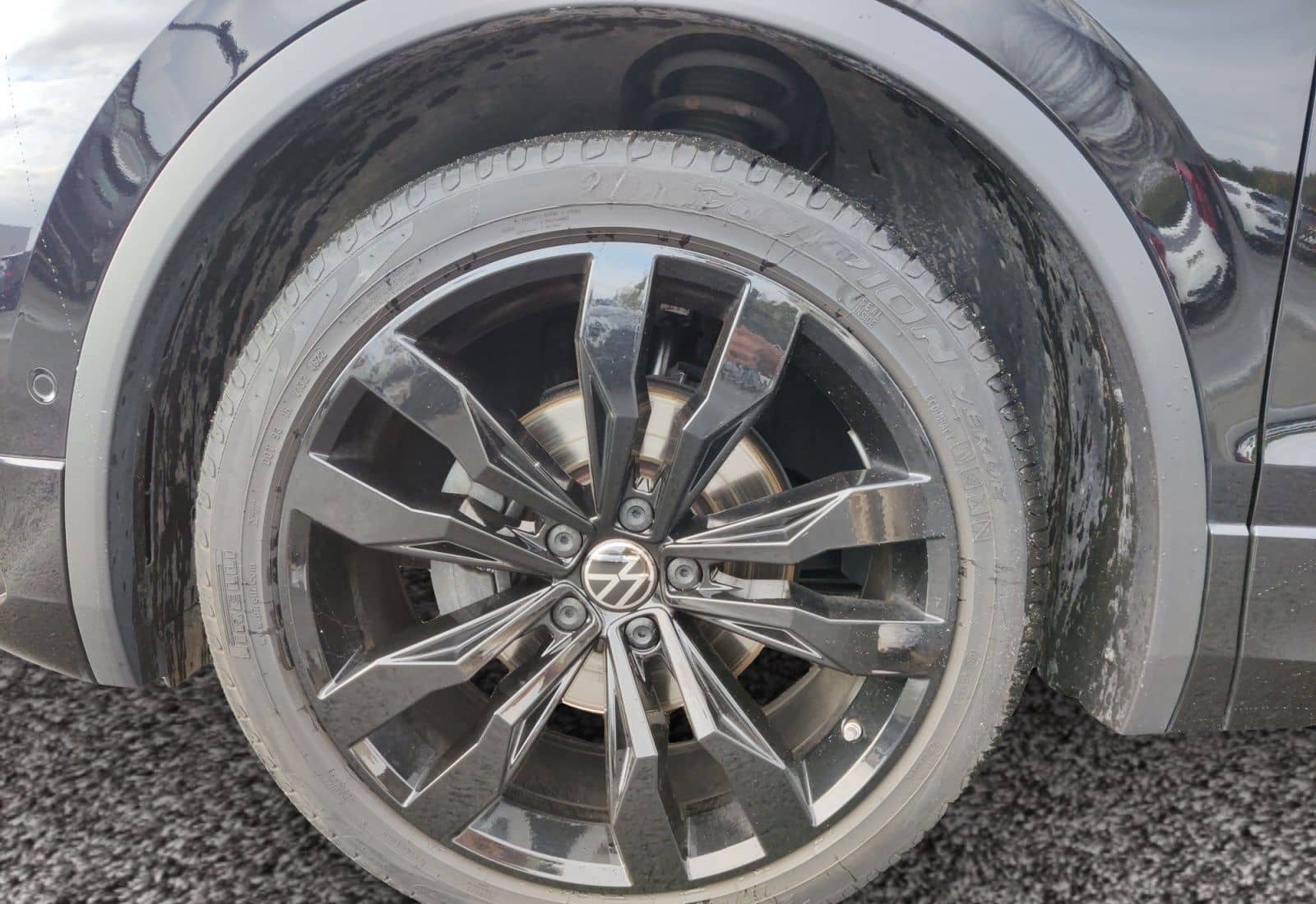 Volkswagen Tiguan 2.0 TDI R-Line Matrix Pano Harman 20" foto 10