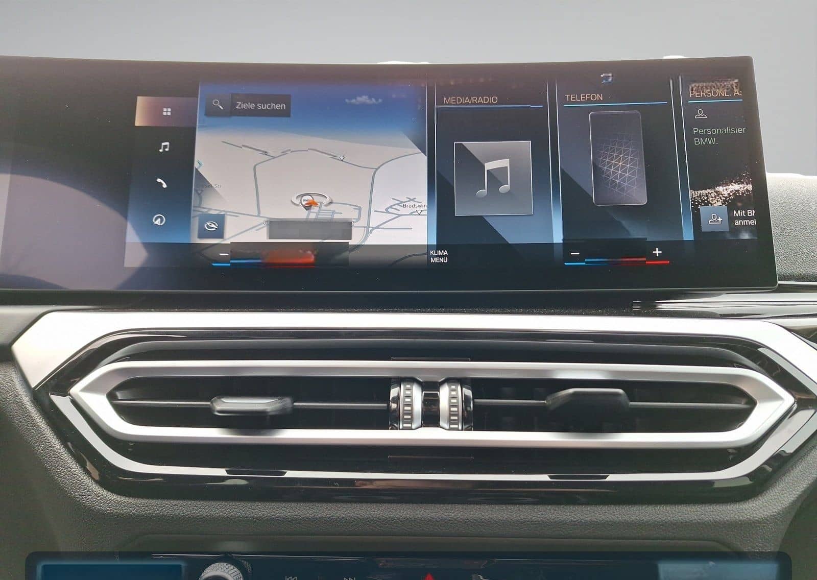 BMW 318d Touring Head-Up+AHK+Navi+ACC+SHZ+KeyGO+HiFi foto 18