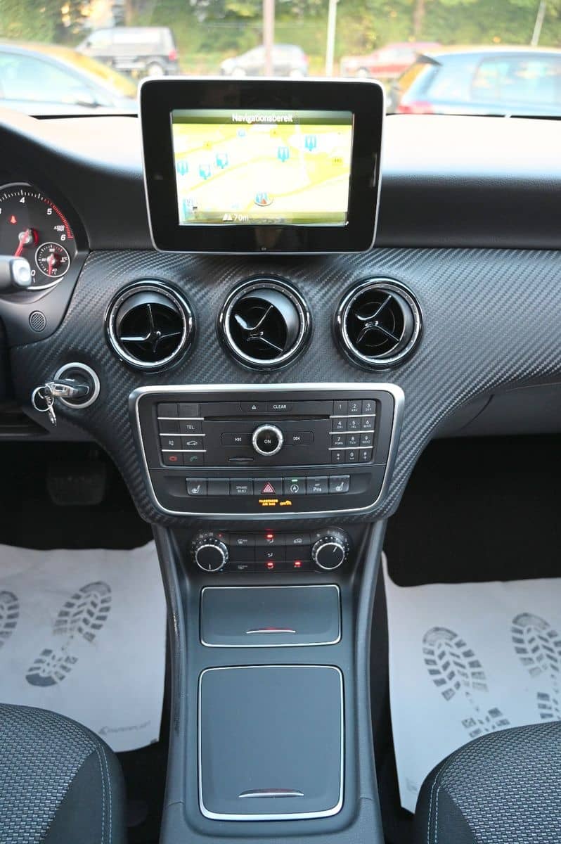 Mercedes-Benz GLA 200 d CDI Navi PDC Kamera Sitzhz. PanoramaSD foto 13