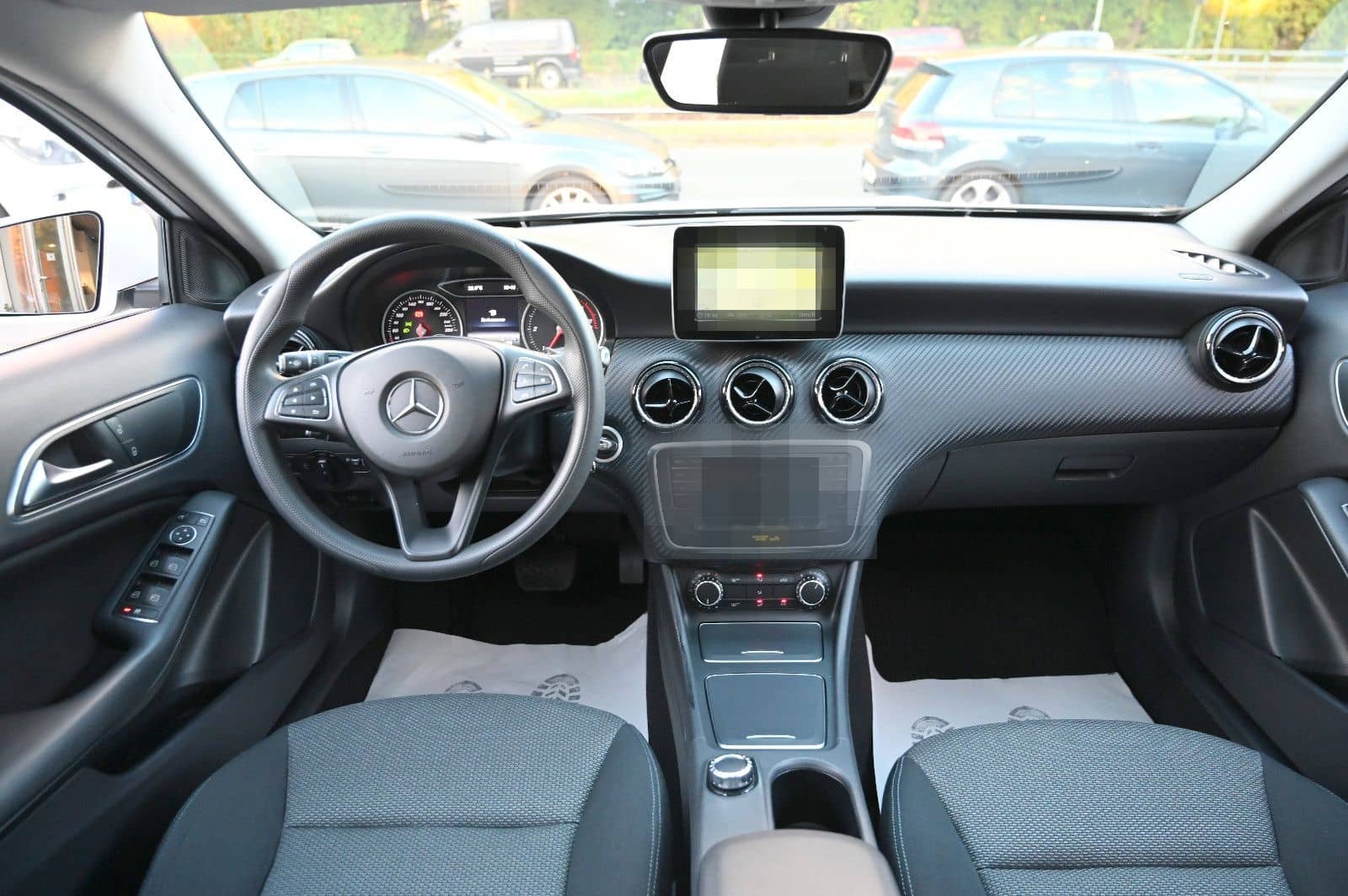 Mercedes-Benz GLA 200 d CDI Navi PDC Kamera Sitzhz. PanoramaSD foto 8