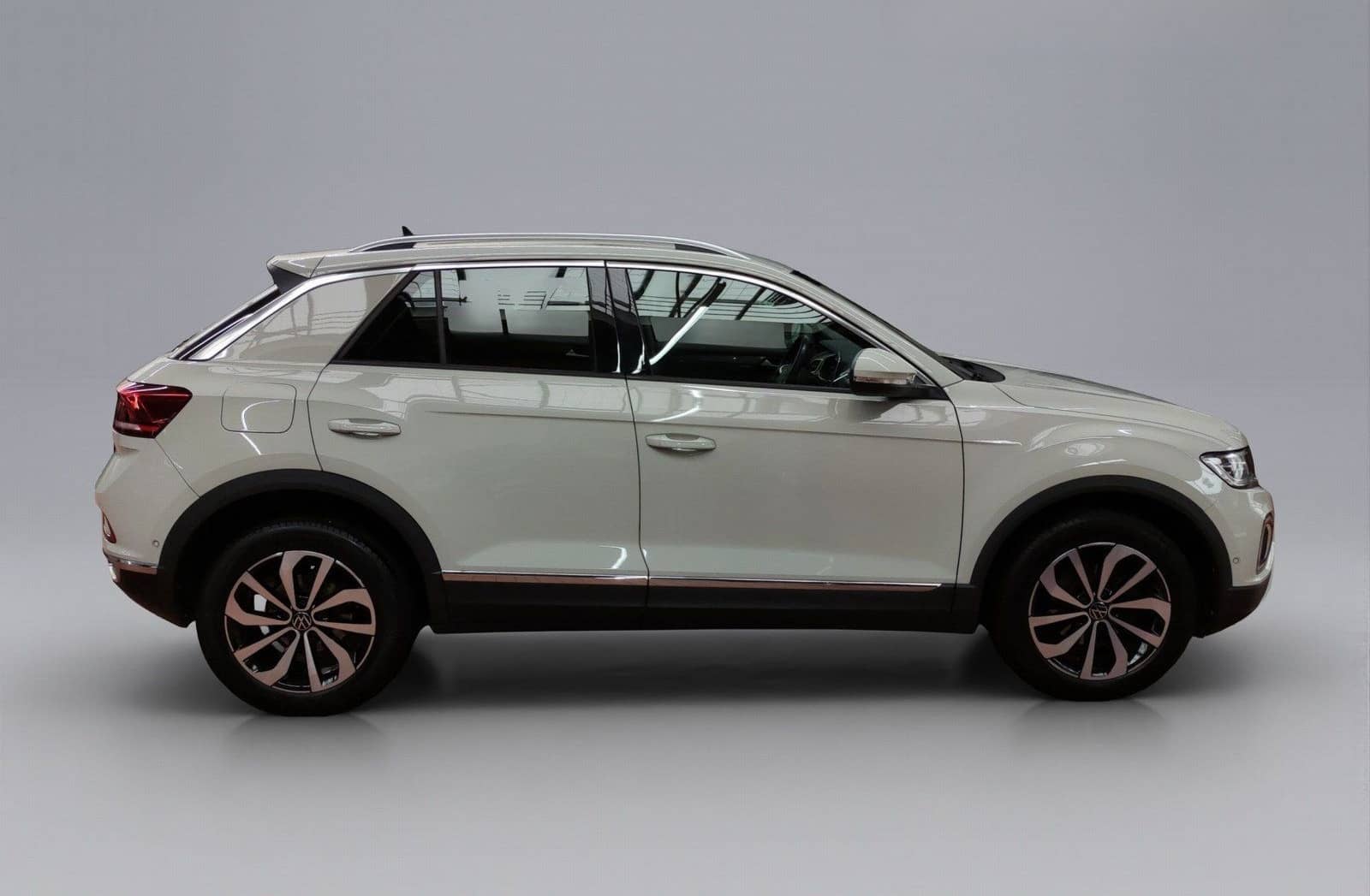 Volkswagen T-Roc Style 1.5 TSI 150PS ACC PDC SHZ NAVI DAB foto 3