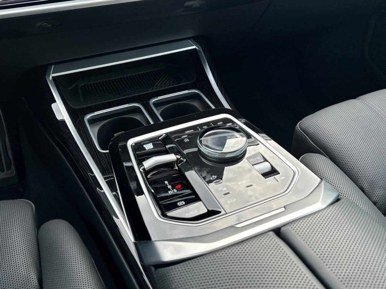 BMW 740d M Sport Pro B/W Stdhz Autobahn Leas 1029,- foto 19