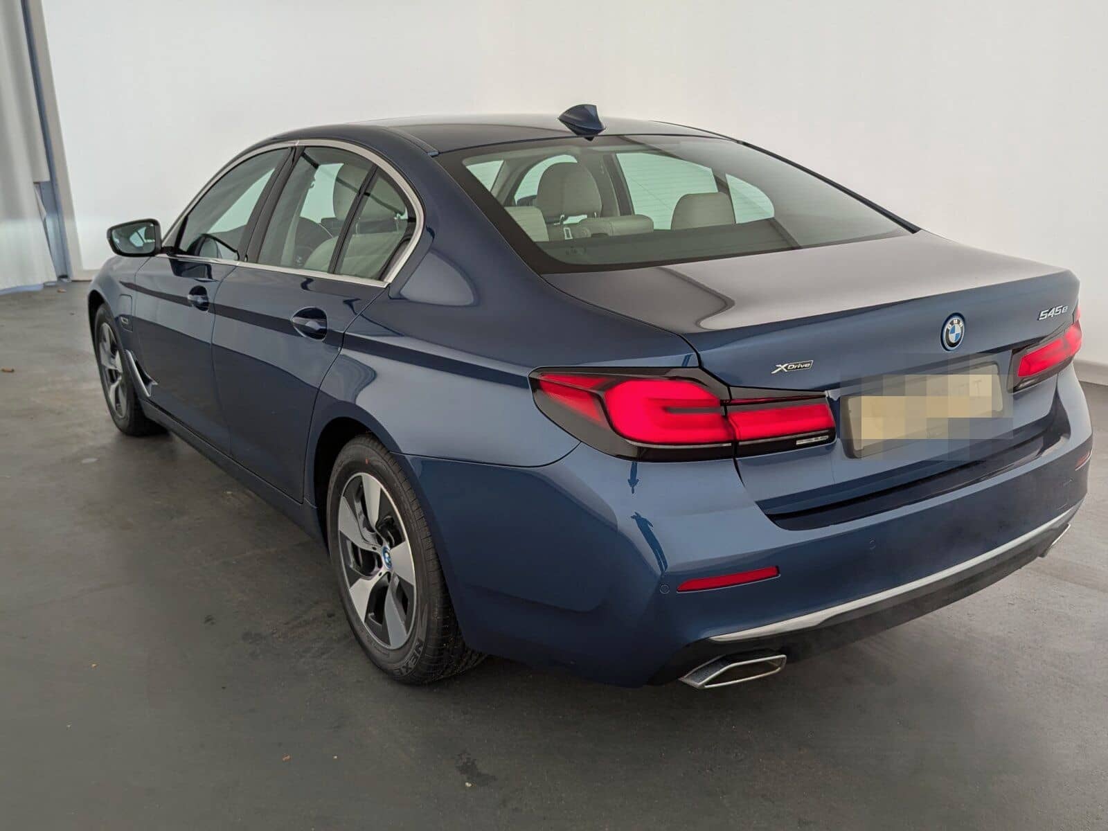 BMW 545 e xDrive Luxury Line LEDER+LED+NAVI+GSD+SHZ+ foto 7