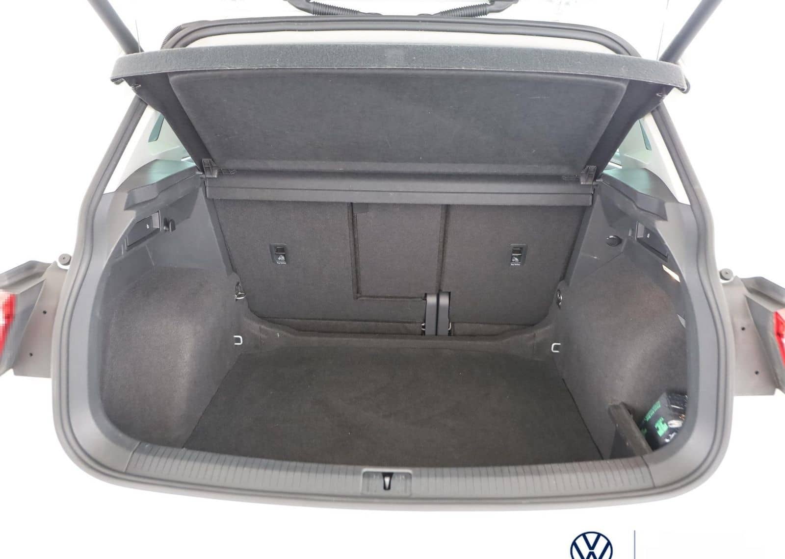 Volkswagen Tiguan 1.5 TSI Active+NAVI+ACC+RFK+GJR+PDC+LED foto 9