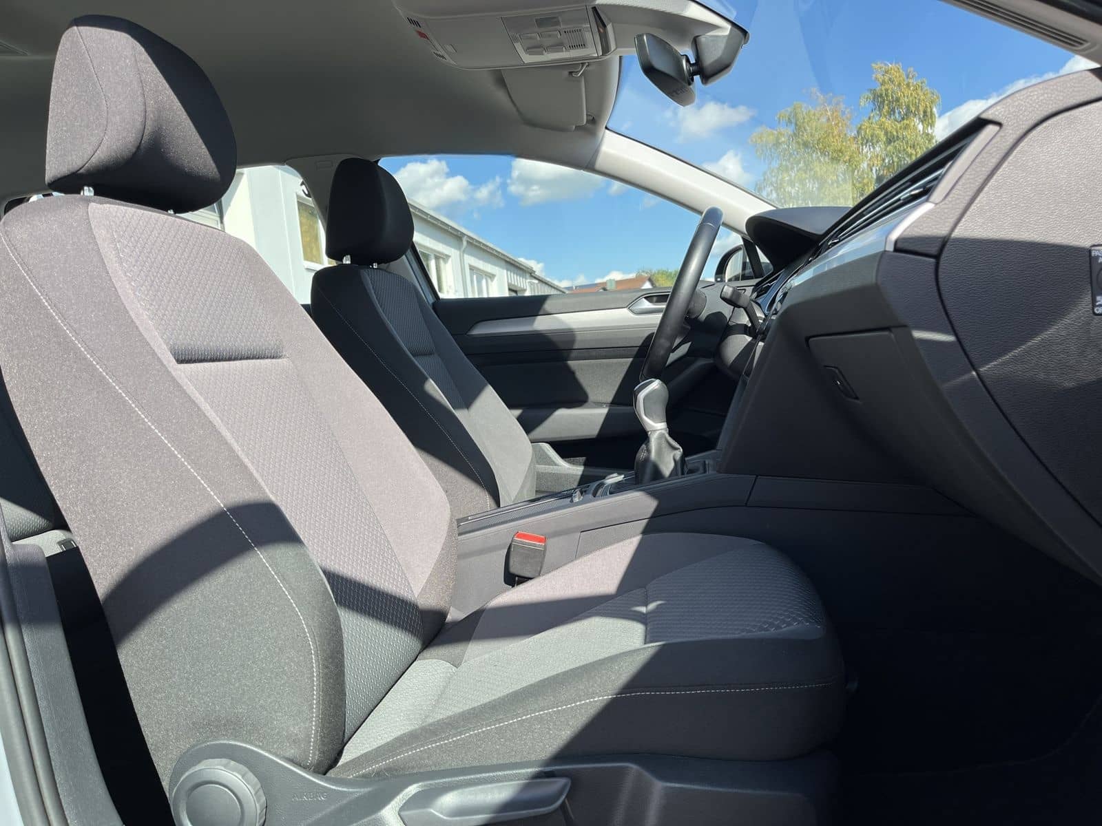 Volkswagen Passat Variant 1.5 TSI R-Line Optik 135€ m.20% A foto 13