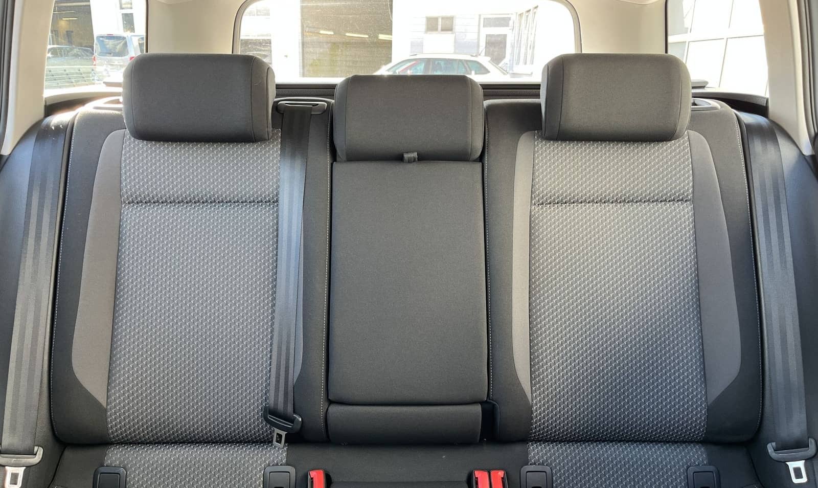 Volkswagen Passat Variant 1.5 TSI R-Line Optik 135€ m.20% A foto 16