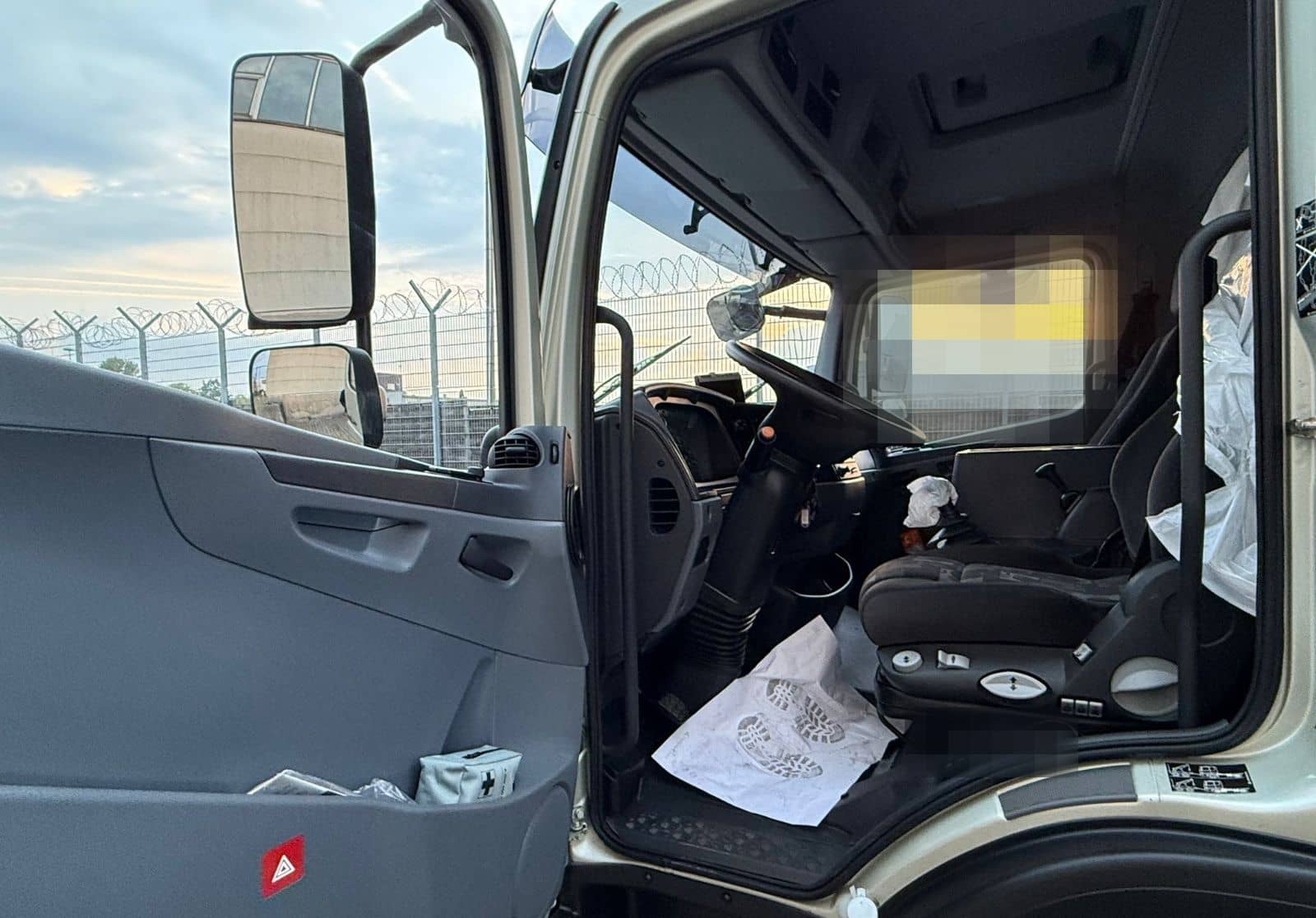 Mercedes-Benz Atego 816 *WOHNMOBIL*RÖNTGENMOBIL*CAMPER*UNIKAT* foto 25