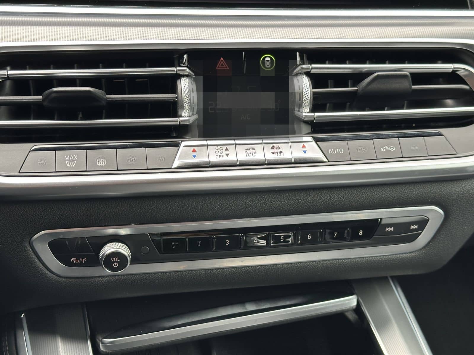 BMW X5 xDrive45e / MEMORY / Live Cockpit / H&K Sound foto 18