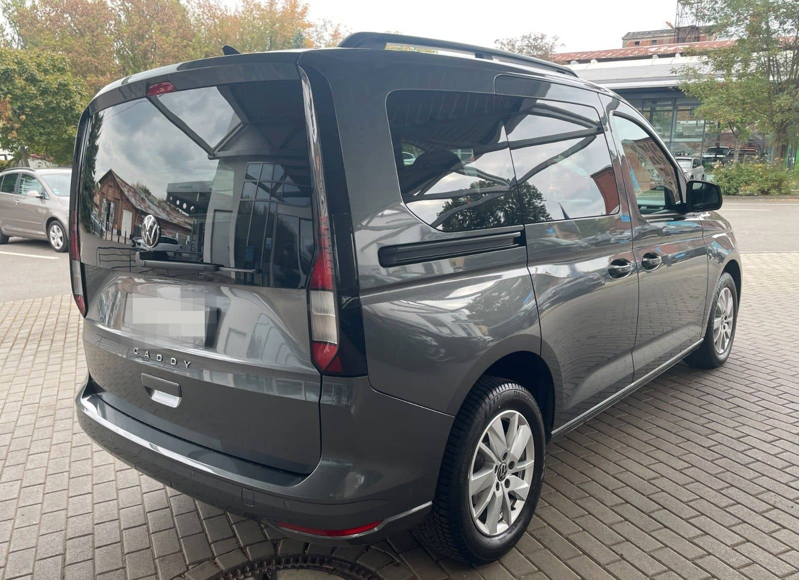 Volkswagen Caddy 2.0 TDI 90kW DSG Life foto 5