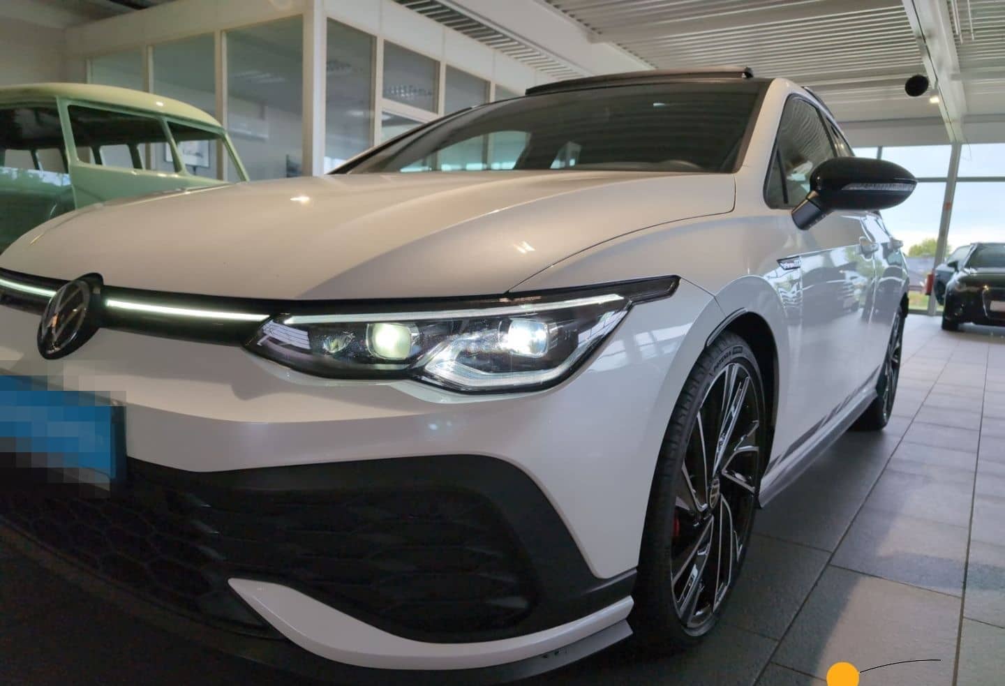 Volkswagen Golf GTI VIII 2,0 TSI DSG Clubsport Black Style  foto 23