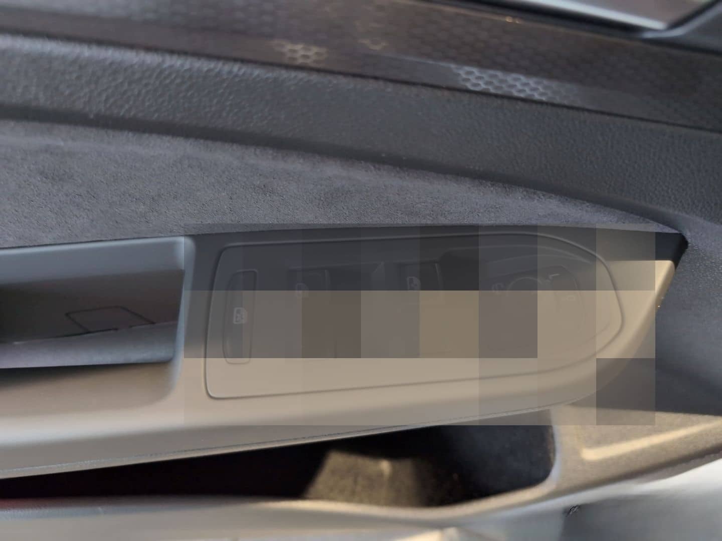 Volkswagen Golf GTI VIII 2,0 TSI DSG Clubsport Black Style  foto 24