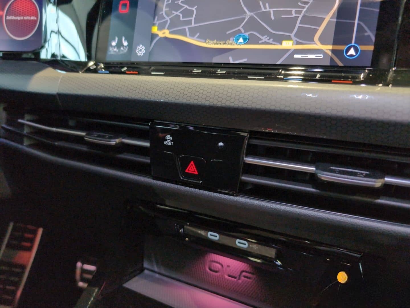 Volkswagen Golf GTI VIII 2,0 TSI DSG Clubsport Black Style  foto 8