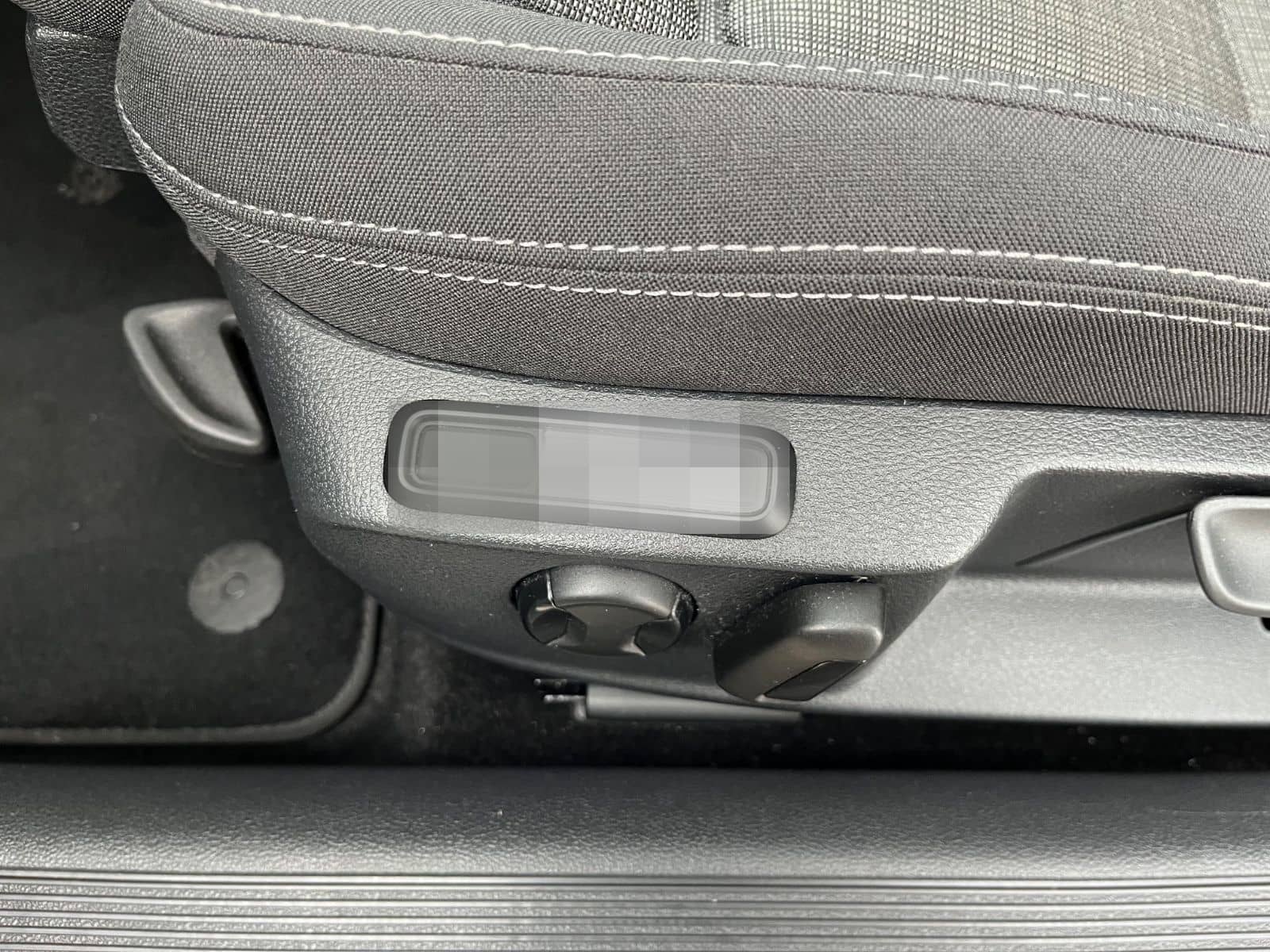 Volkswagen Passat Variant Business 1.5 TSI Navi App AHK ACC foto 11