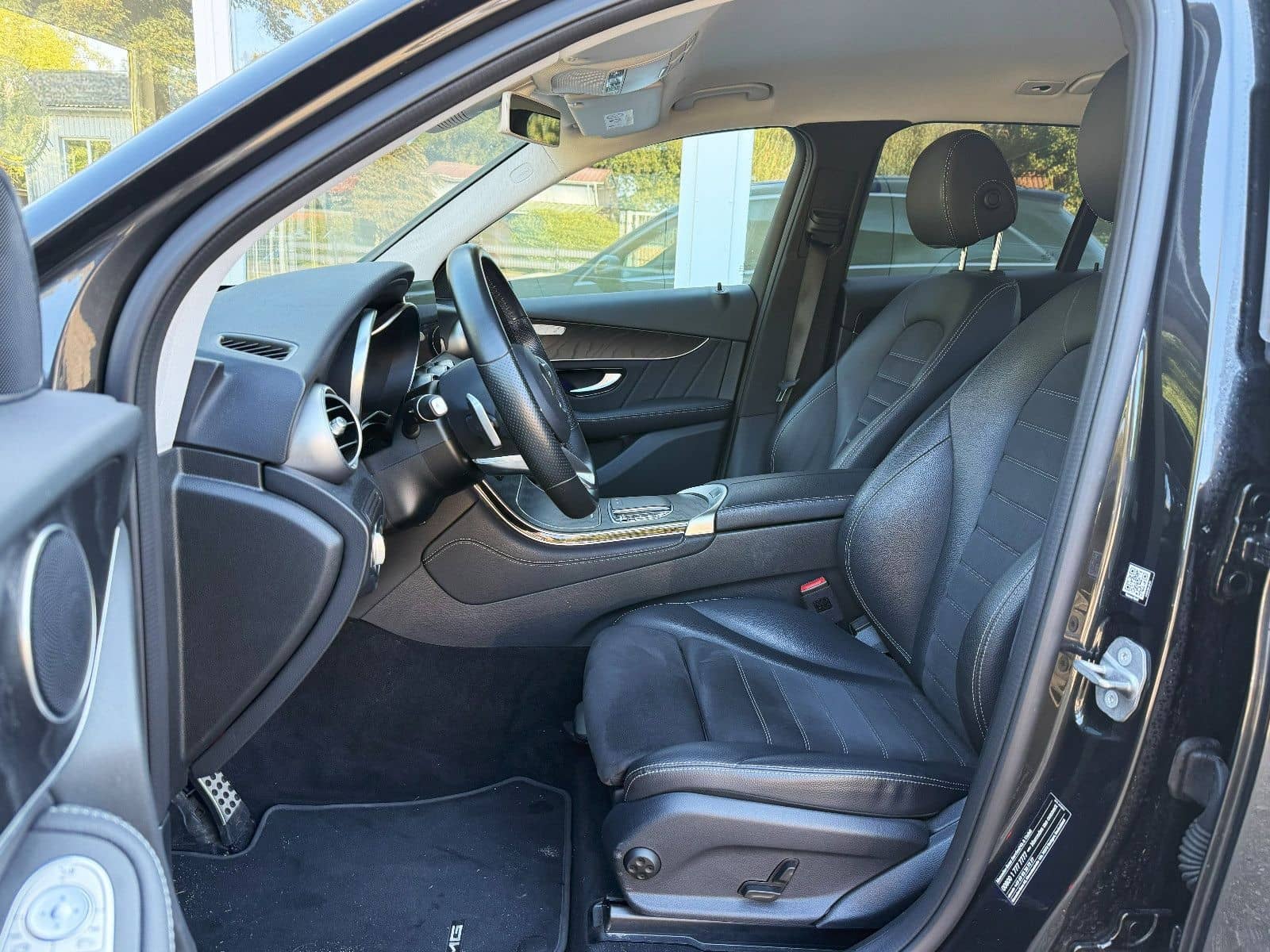 Mercedes-Benz GLC 200 4Matic+AMG LINE+LED+KAMERA+KEYLESS GO+ foto 12