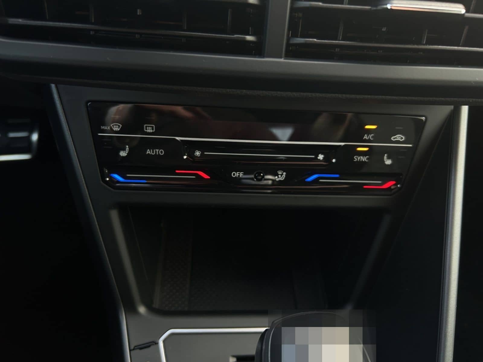 Volkswagen Polo R-Line TSI DSG IQ.Light ACC SH AID RFK AppC foto 21