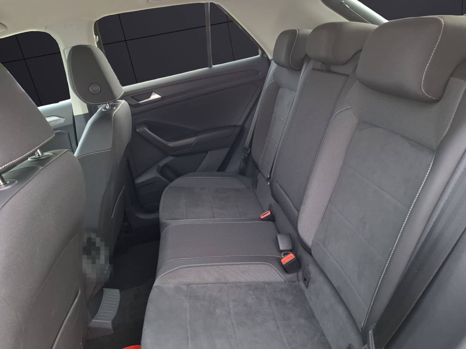 Volkswagen T-Roc TSI Style LED AHK Navi AID ACC RFK SH 18" foto 11