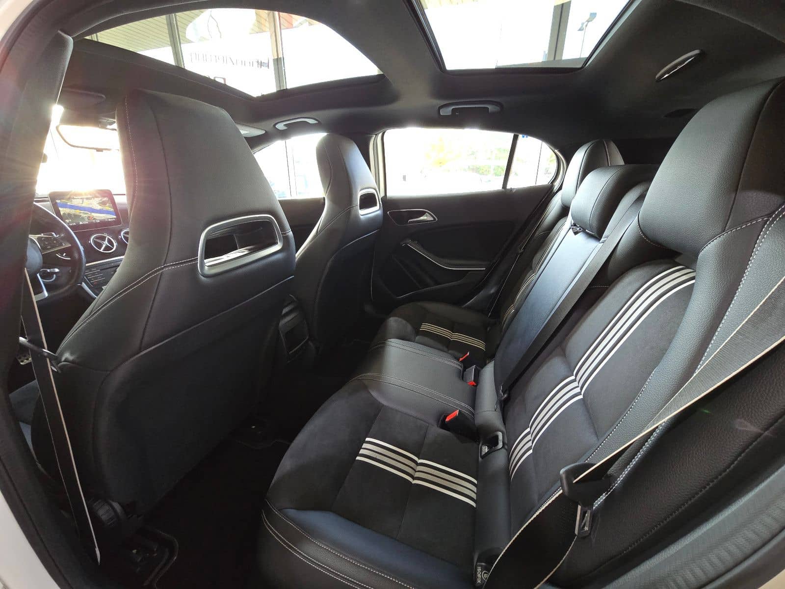 Mercedes-Benz GLA 200 Peak Edition+AMG STYLING+19" AMG LM+PANO foto 16