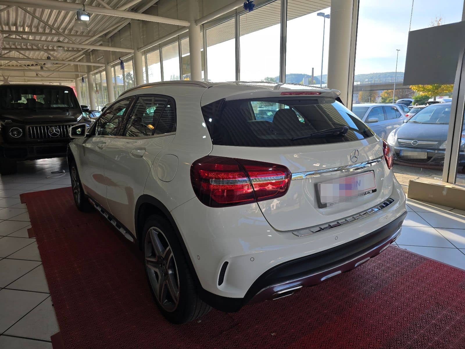Mercedes-Benz GLA 200 Peak Edition+AMG STYLING+19" AMG LM+PANO foto 7