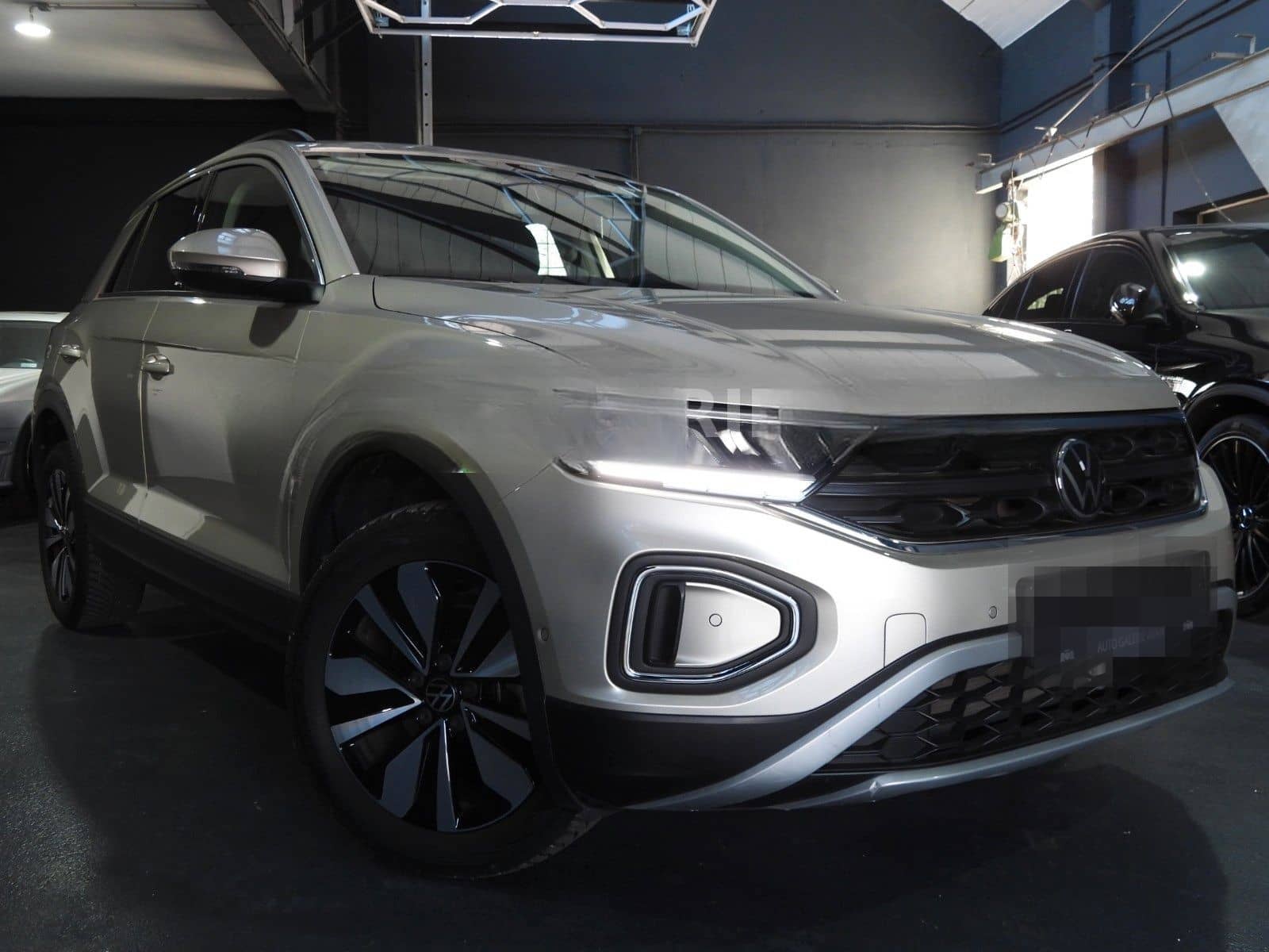 Volkswagen T-ROC 1.0 TSI MOVE foto 2