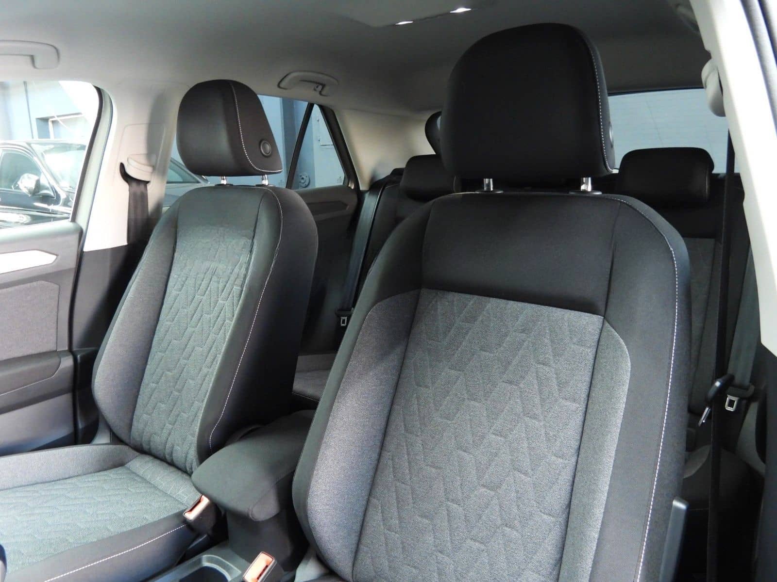 Volkswagen T-ROC 1.0 TSI MOVE foto 16