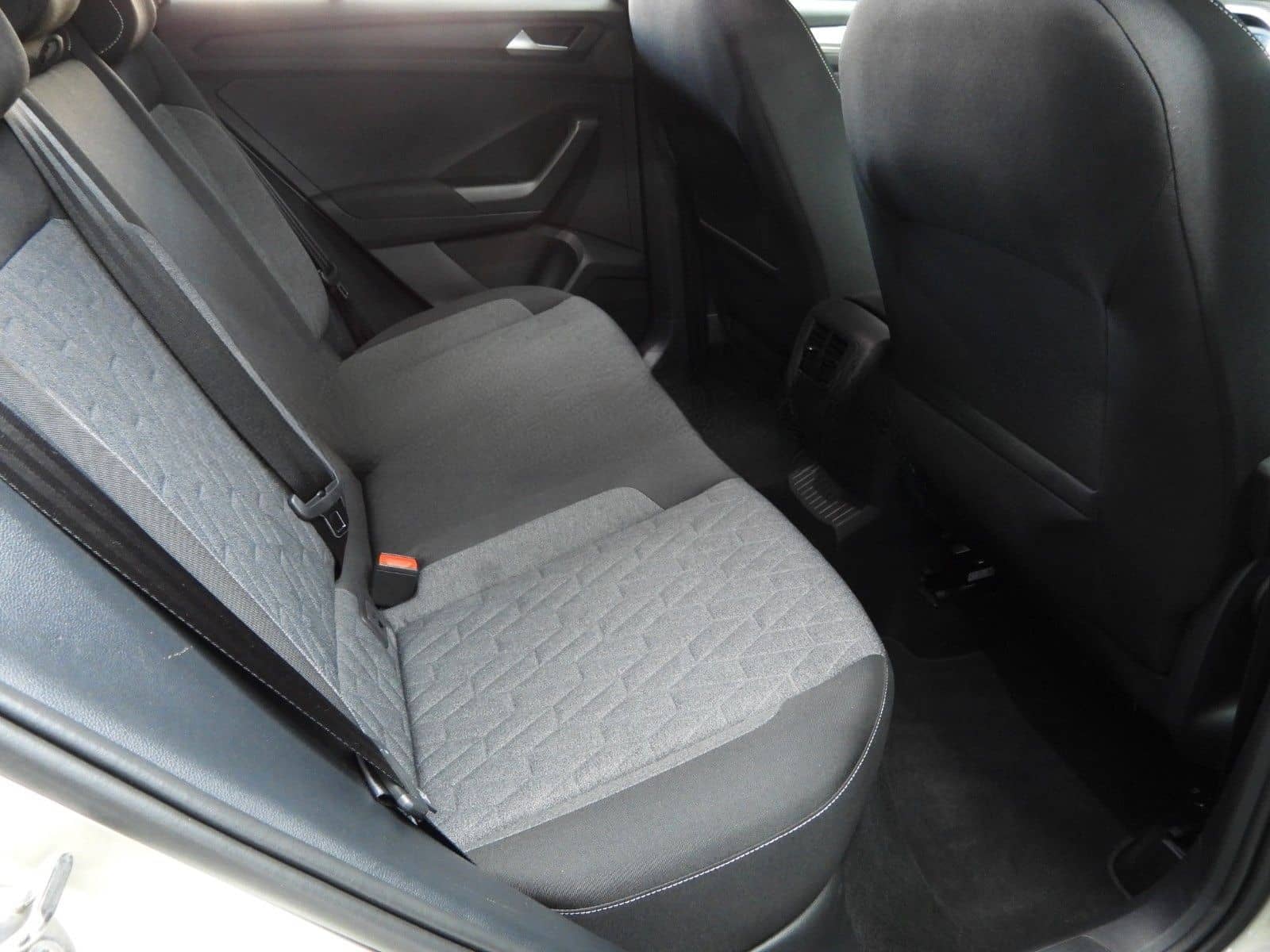 Volkswagen T-ROC 1.0 TSI MOVE foto 25