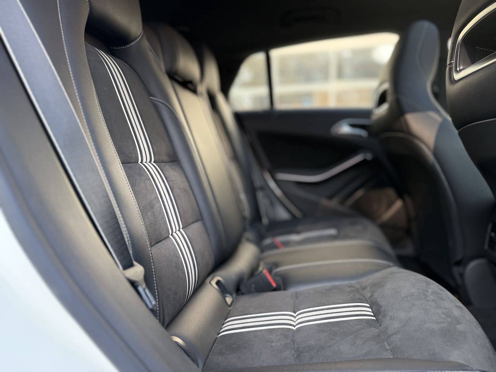 Mercedes-Benz CLA 220 Shooting Brake AMG / PANO / AHK / Kamera foto 19