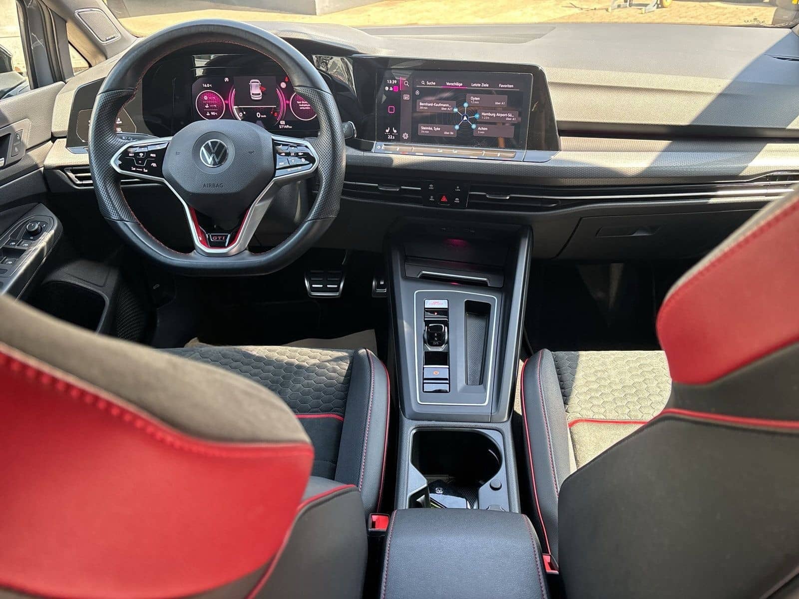 Volkswagen Golf VIII GTI Clubsport 2.0 TSI DSG+MATRIX+ACC foto 23