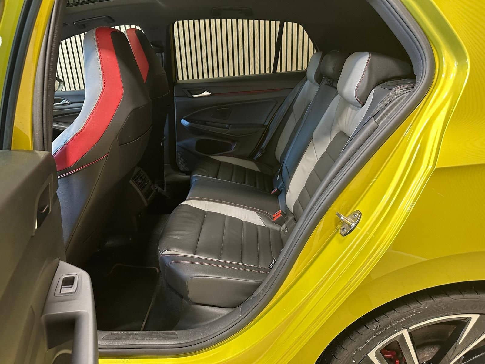 Volkswagen Golf 2.0 TSI GTI DSG Clubsport PANO|LEDER|H&K|DC foto 23