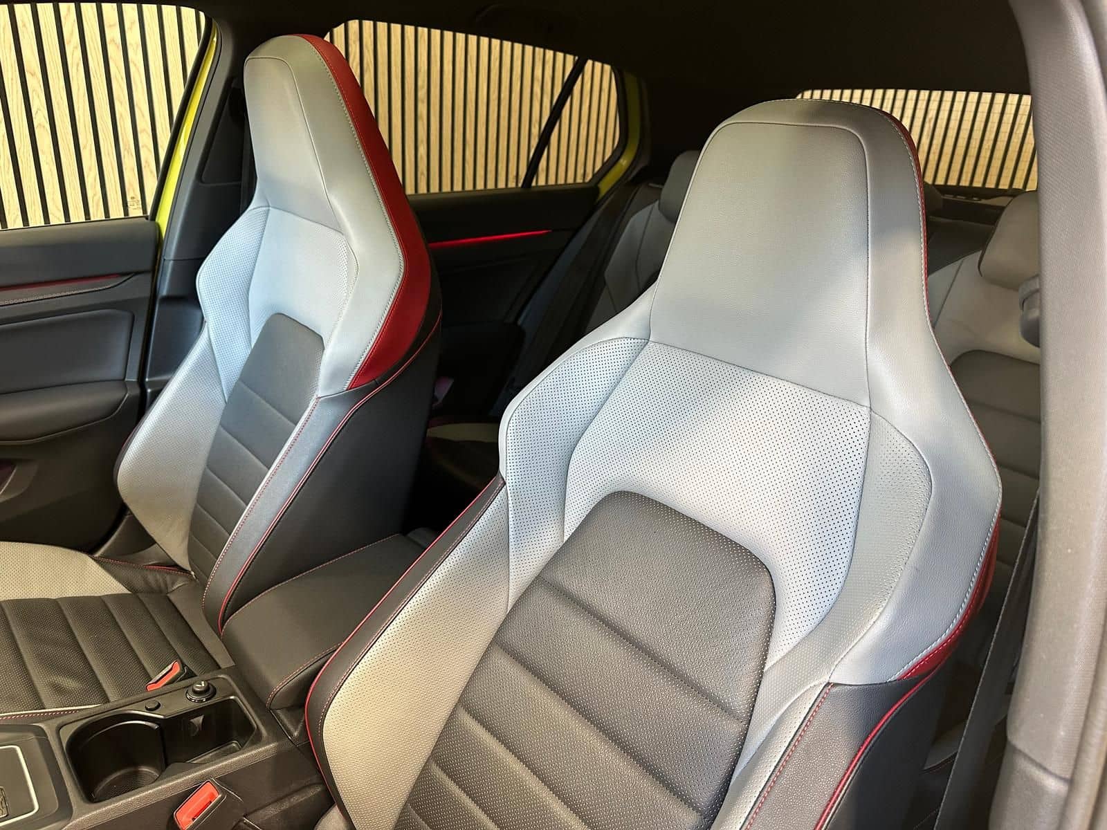 Volkswagen Golf 2.0 TSI GTI DSG Clubsport PANO|LEDER|H&K|DC foto 6