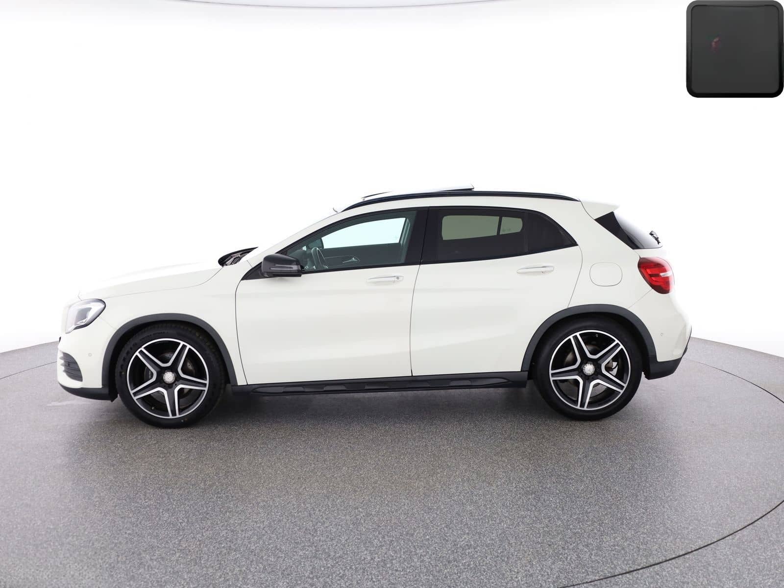 Mercedes-Benz GLA 200 AMG EXKLUSIV PAKET PANO,HARMAN/K,DISTRO foto 2