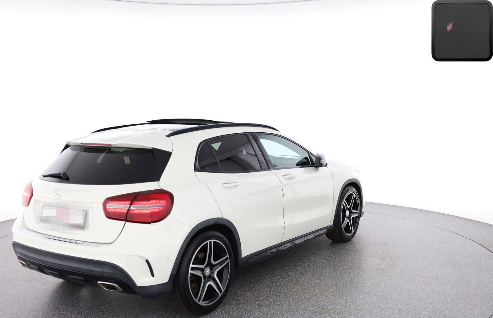Mercedes-Benz GLA 200 AMG EXKLUSIV PAKET PANO,HARMAN/K,DISTRO foto 5