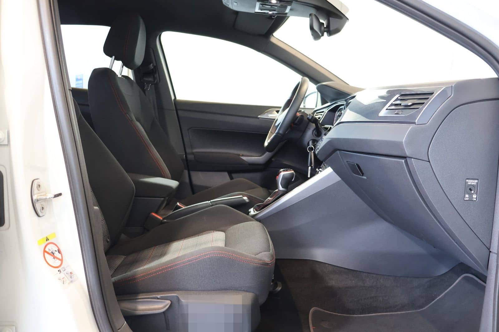 Volkswagen Polo VI 2.0 GTI MATRIX+AID+ACC+KAM+CARPLAY+18" foto 12