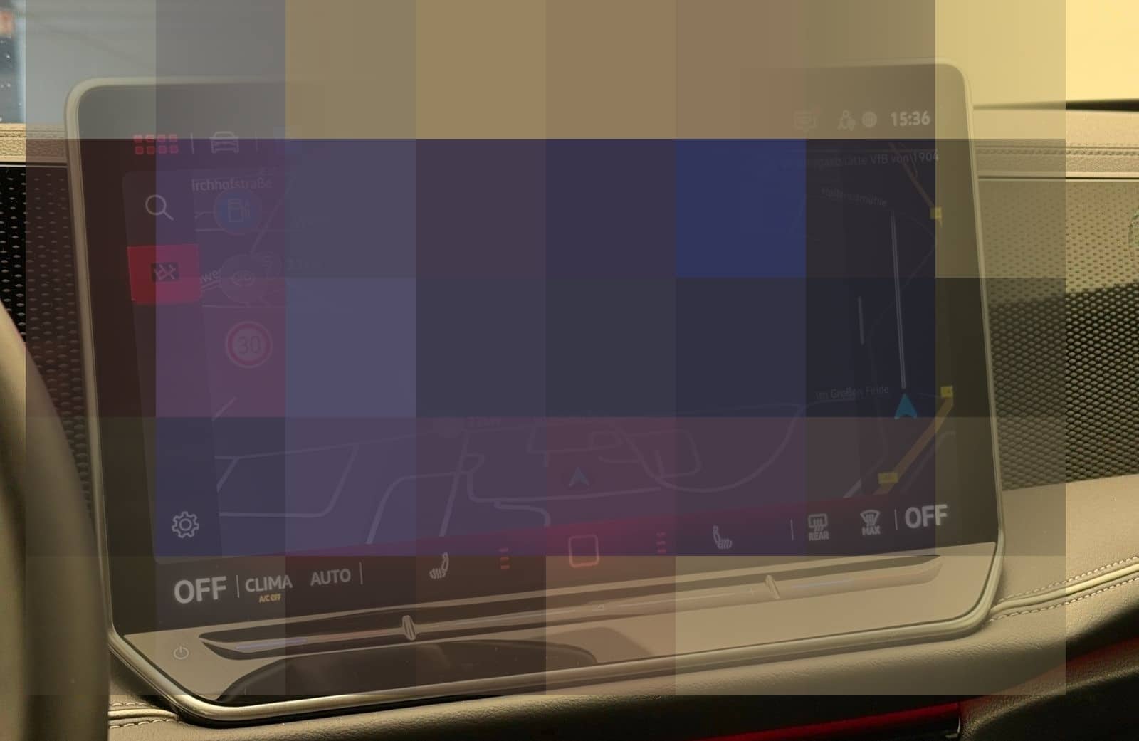 Volkswagen Passat Variant PA 1.5 eHybrid Business HeadAHK foto 8