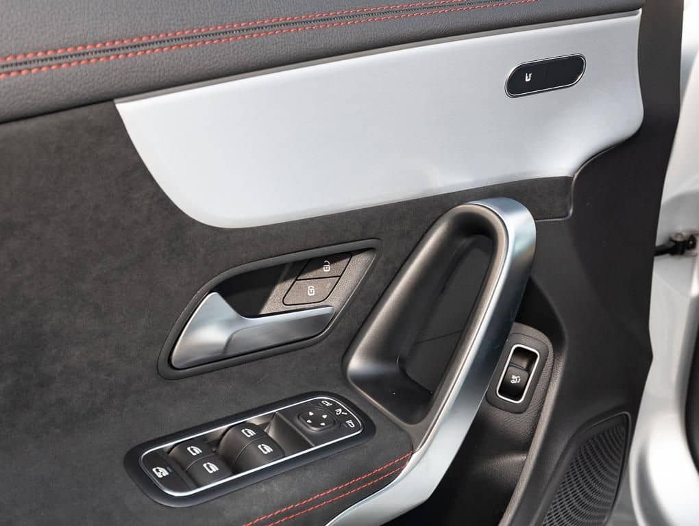 Mercedes-Benz CLA 200 d Shooting Brake Pano SpurW W-Paket LED foto 5