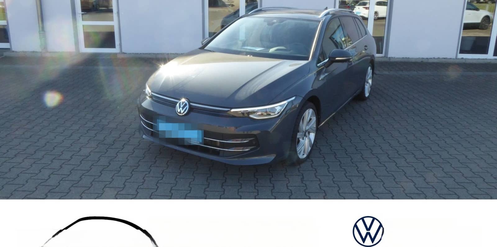 Volkswagen Golf VIII Variant STYLE 1.5 eTSI DSG NAVI LED P- foto 1