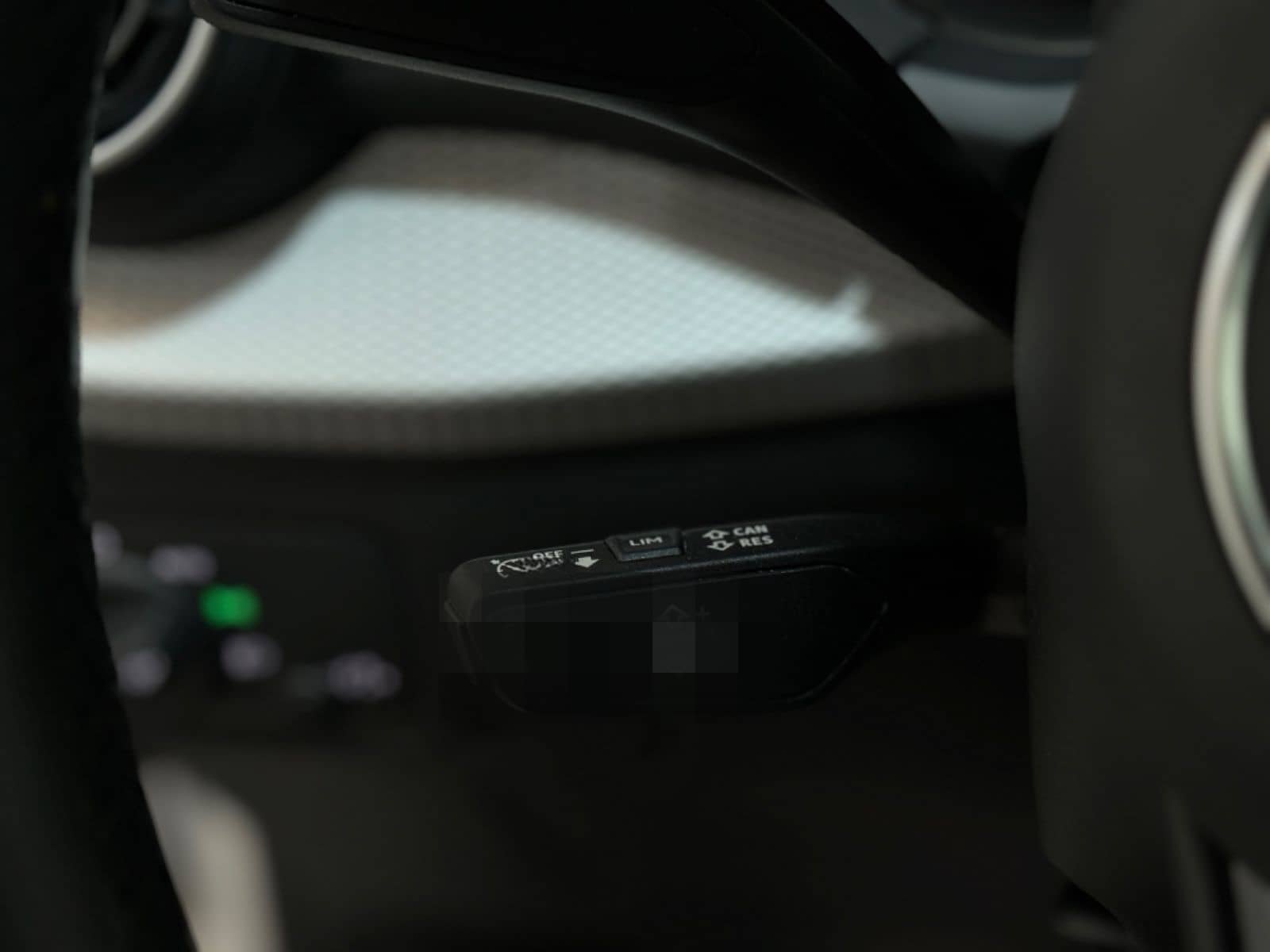 Audi Q2 35 TFSI 1.5-KAMERA-ACC-LED-SHZ-NAVI-EHK foto 19