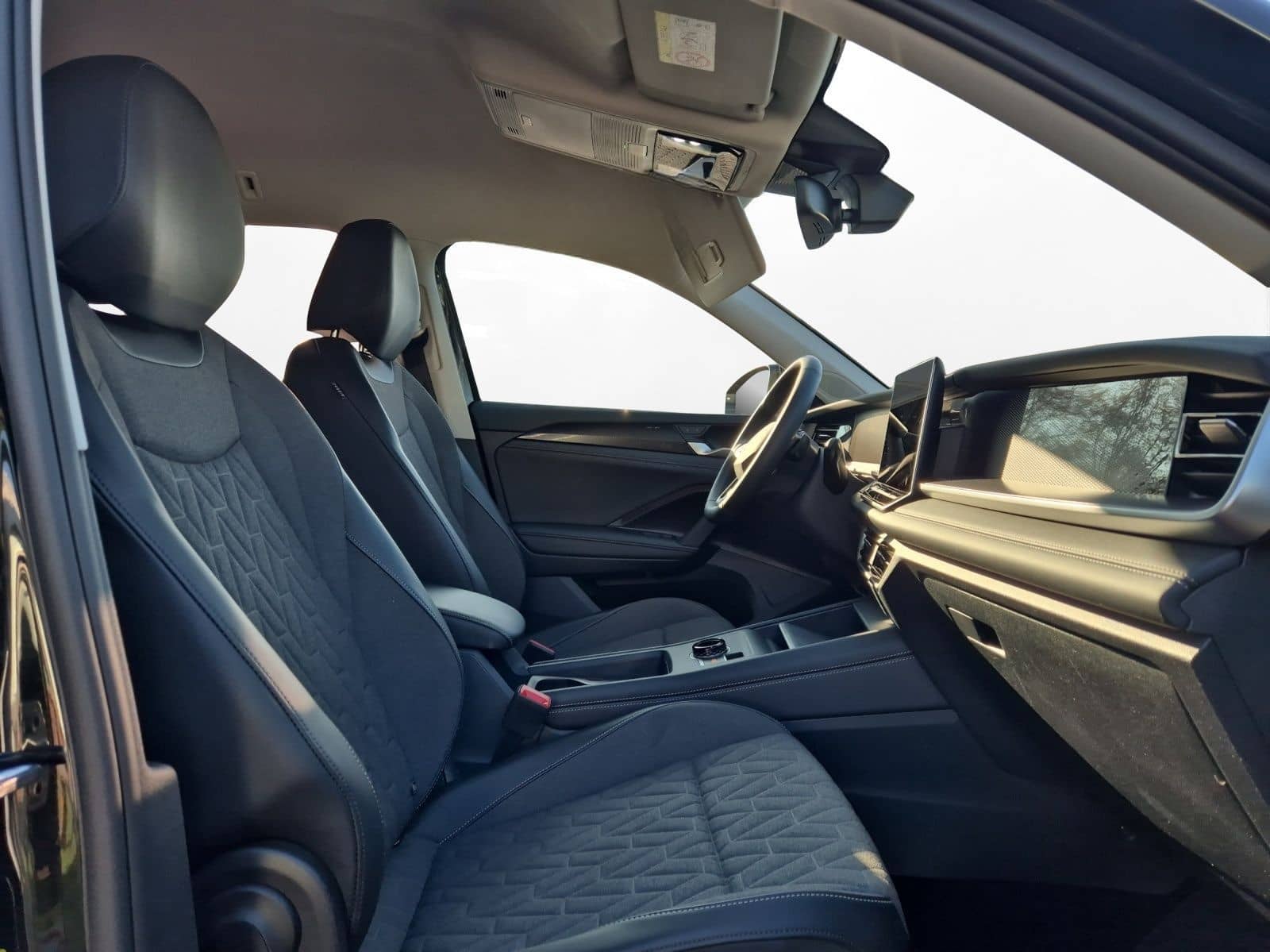 Volkswagen Tayron 1.5 eTSI DSG Navi AHK RüKa Klima Matrix foto 12