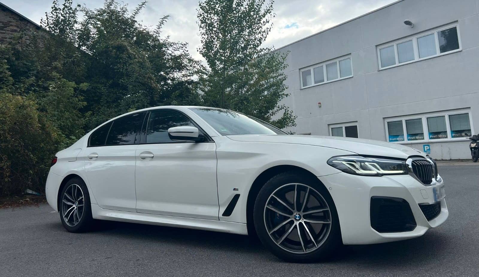 BMW 530d/MSport/Cam/Keyless/SpurAss/Ambiente/Laser foto 8