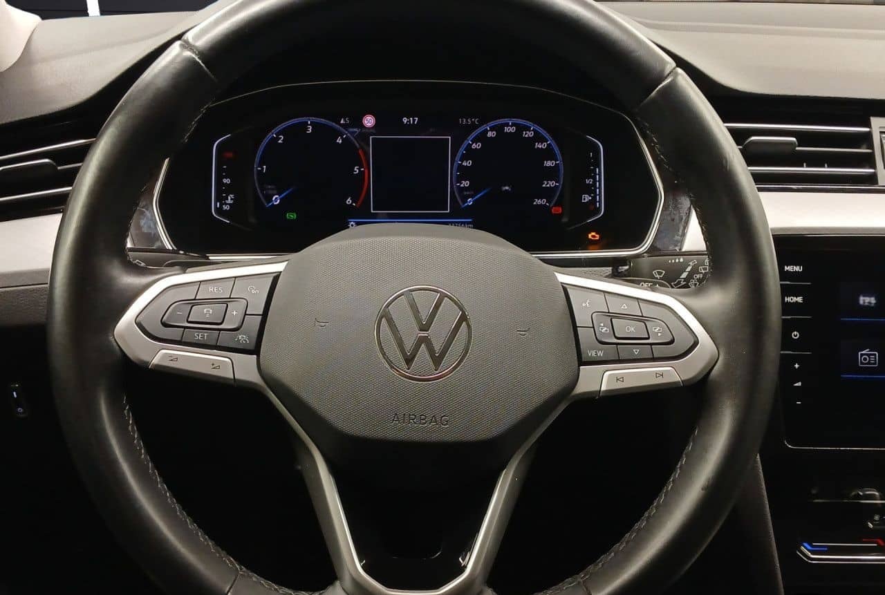 Volkswagen Passat Variant Business 2.0TDI DSG Navi LED SHZ foto 18