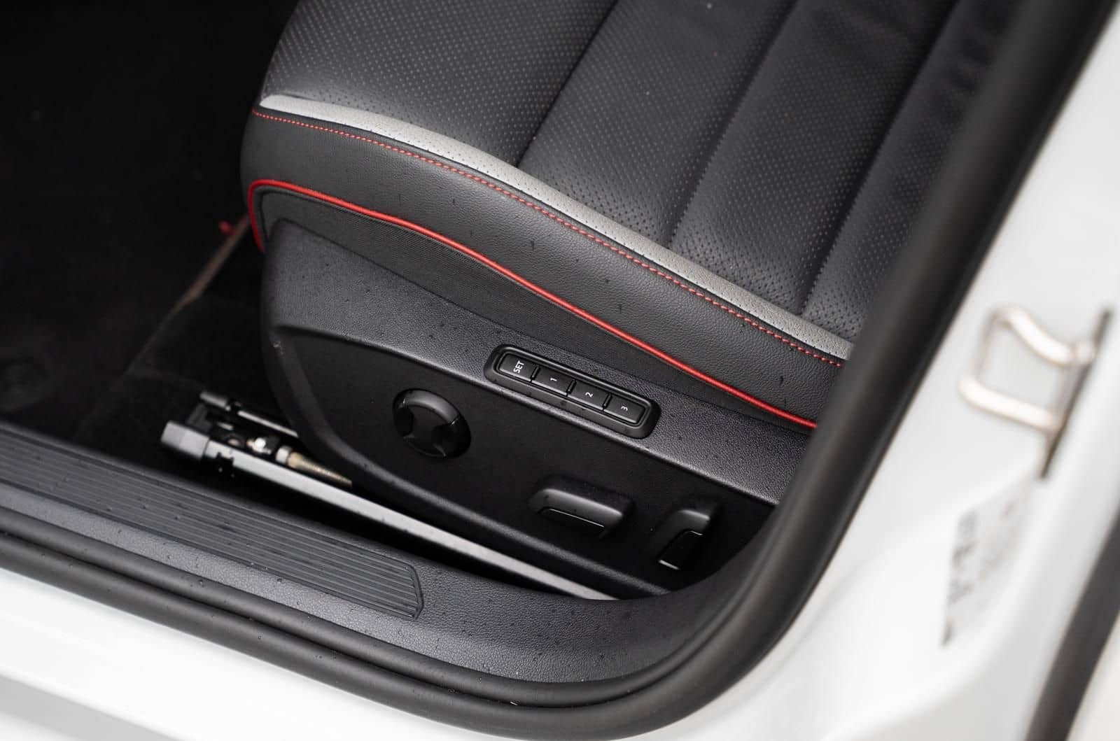 Volkswagen Golf GTI Clubsport IQLight Harman-Kardon ACC DCC foto 15