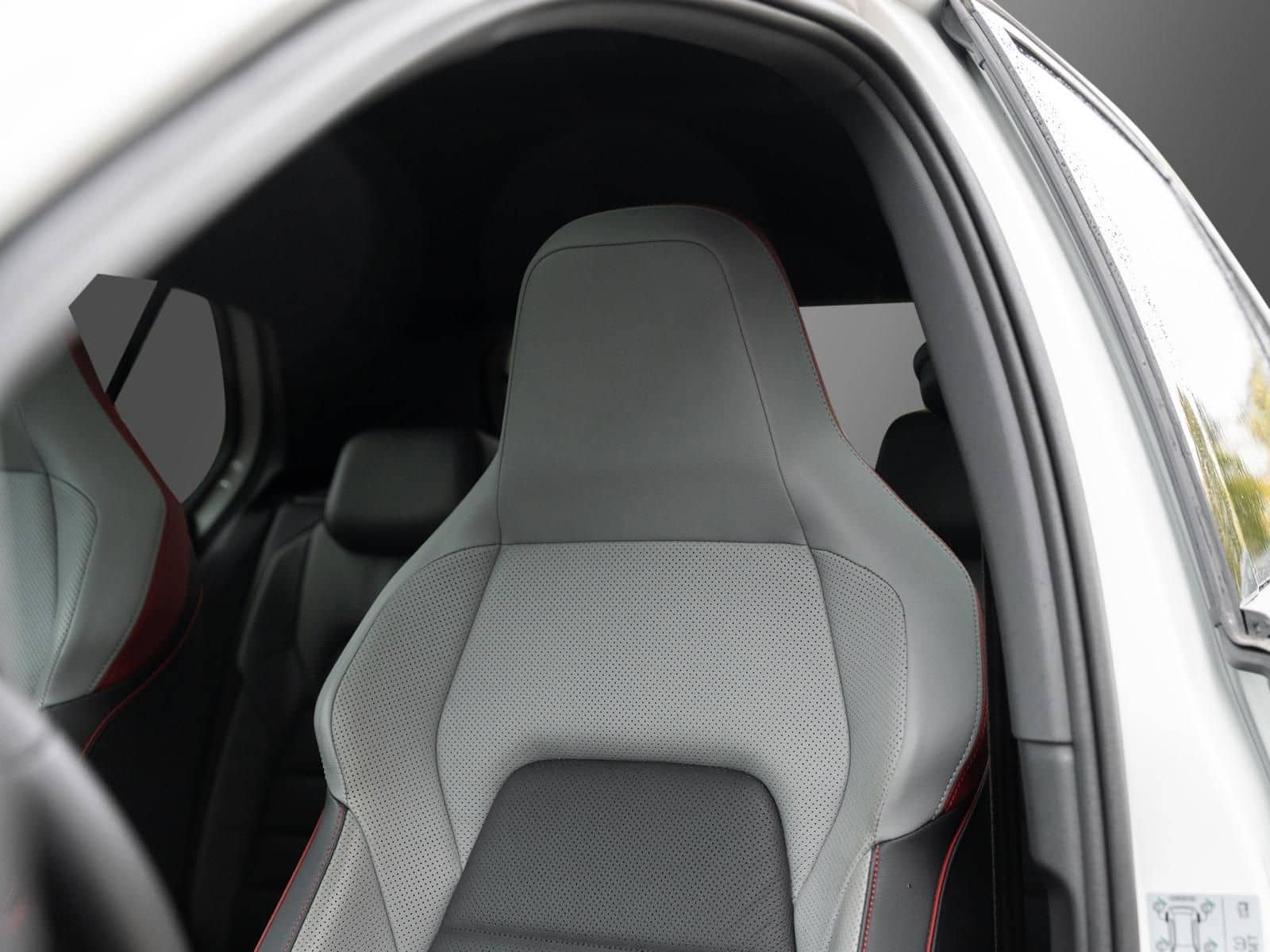 Volkswagen Golf GTI Clubsport IQLight Harman-Kardon ACC DCC foto 18